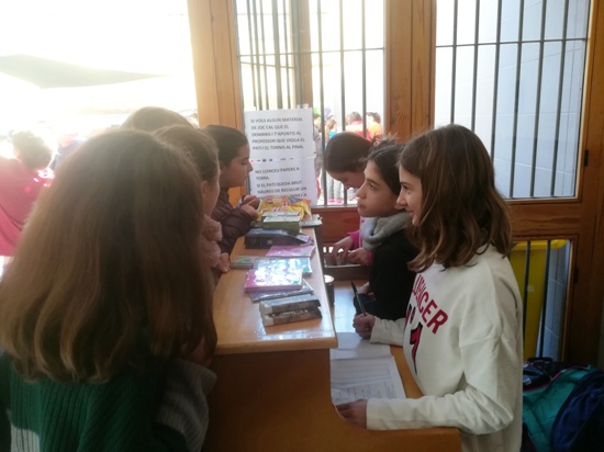 Setmana de la Solidaritat: parada de Comerç Just a ESO